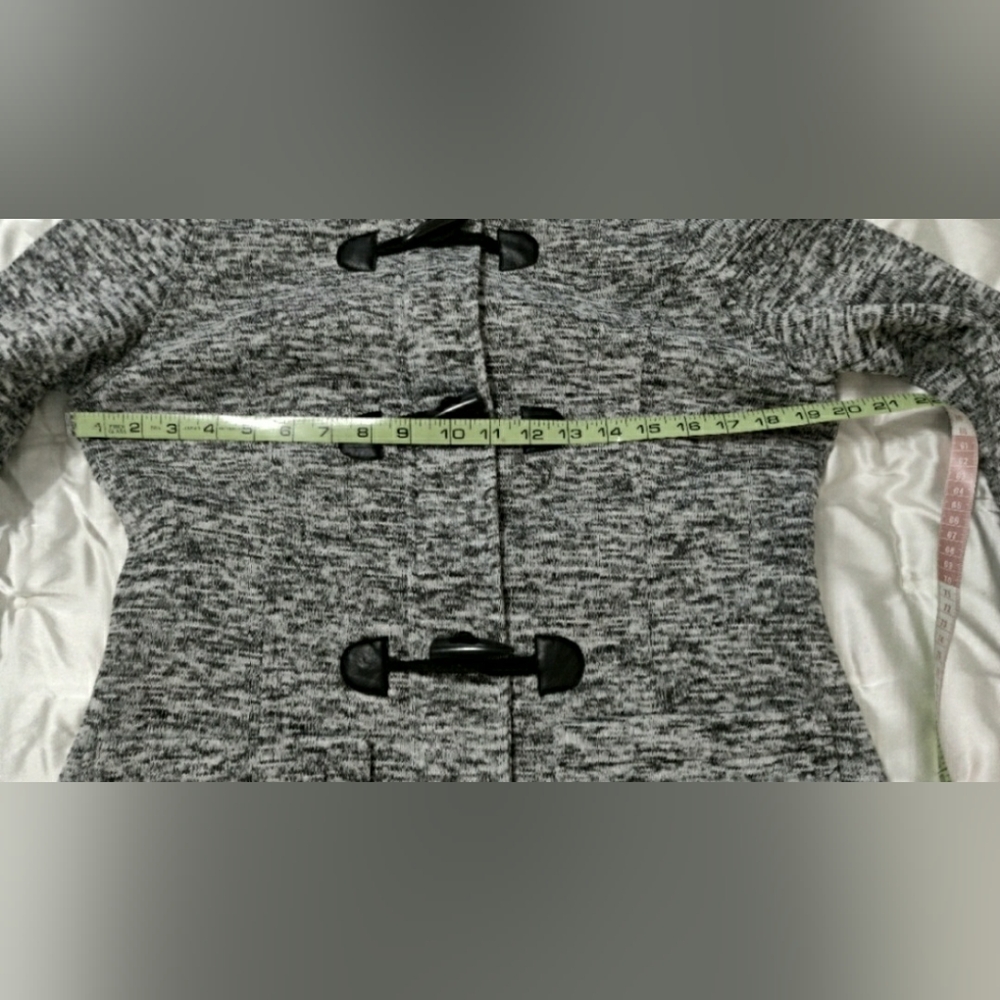 Yoki Knit Jacket. - Picture 6 of 10